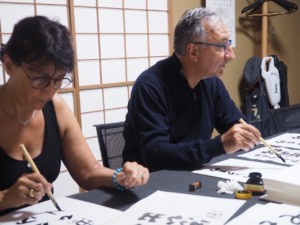 和様書道体験　外国人書道体験